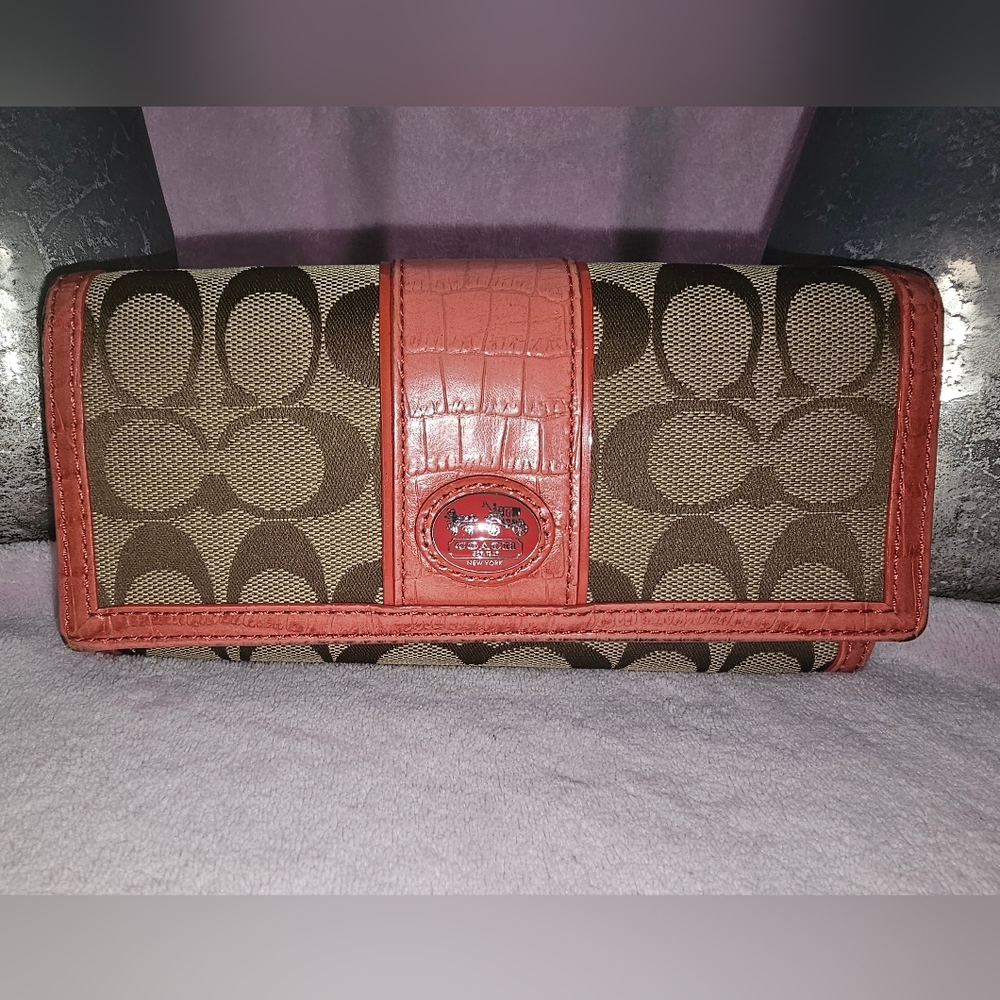 Coach Long Wallet